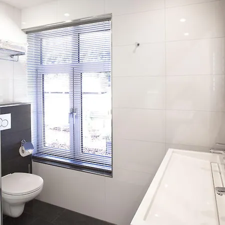 Café Restaurant De Ploeg Hotel 3*