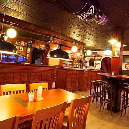 Ξενοδοχείο Restaurant De Ploeg 3*