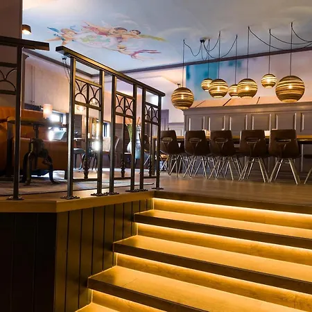 Restaurant De Ploeg Hotel 3*